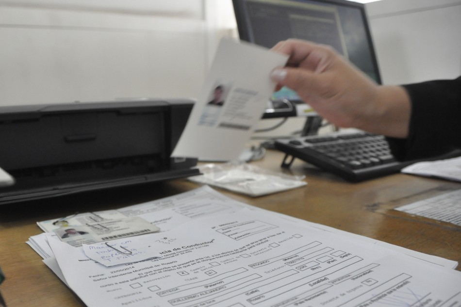 3717 | Trámite registro de conducir en el CMD Sur (archivo) - Dir. Gral. de Comunicación Social (Franco Trovato)