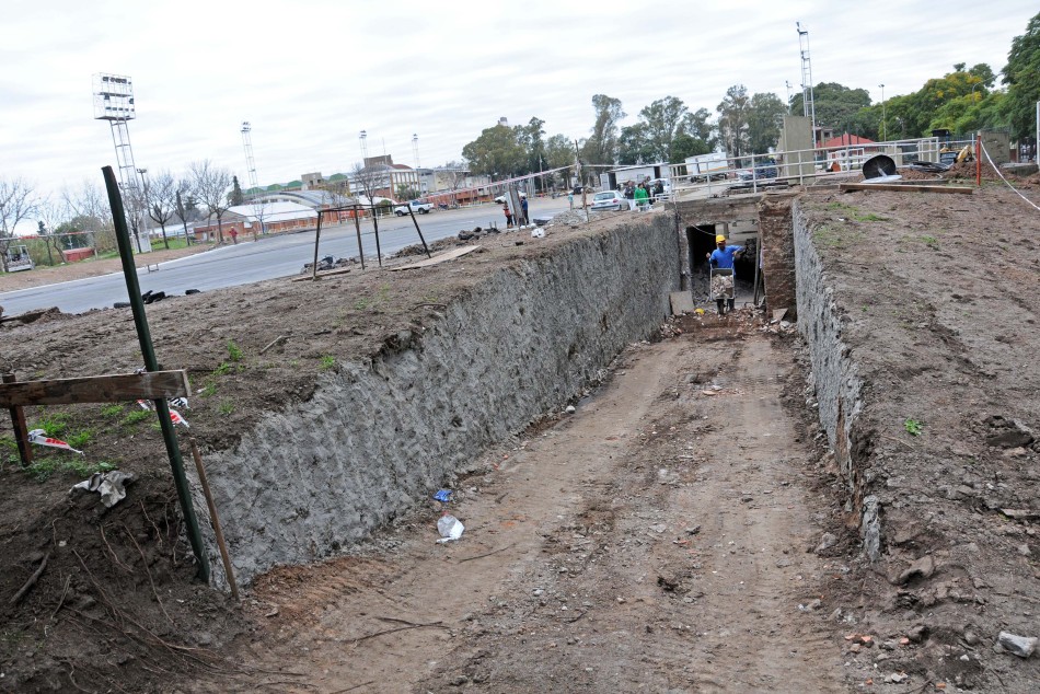 6141 | Recorrida por obras en el Patinódromo Roberto Tagliabué - Dir. Gral. de Comunicación Social (Marcelo Beltrame)