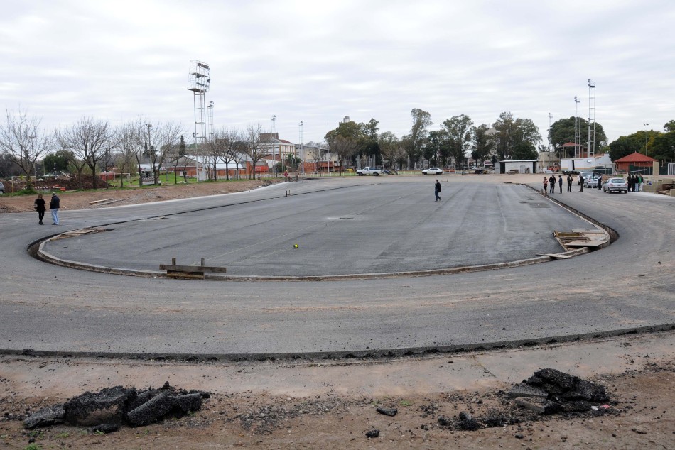 6140 | Recorrida por obras en el Patinódromo Roberto Tagliabué - Dir. Gral. de Comunicación Social (Marcelo Beltrame)