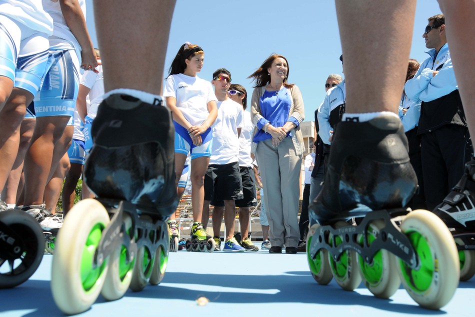 13852 | Mundial de Patín: visita instalaciones Patinódromo Tagliabué y recepción seleccionado - Dir. Gral. de Comunicación Social (Silvio Moriconi)