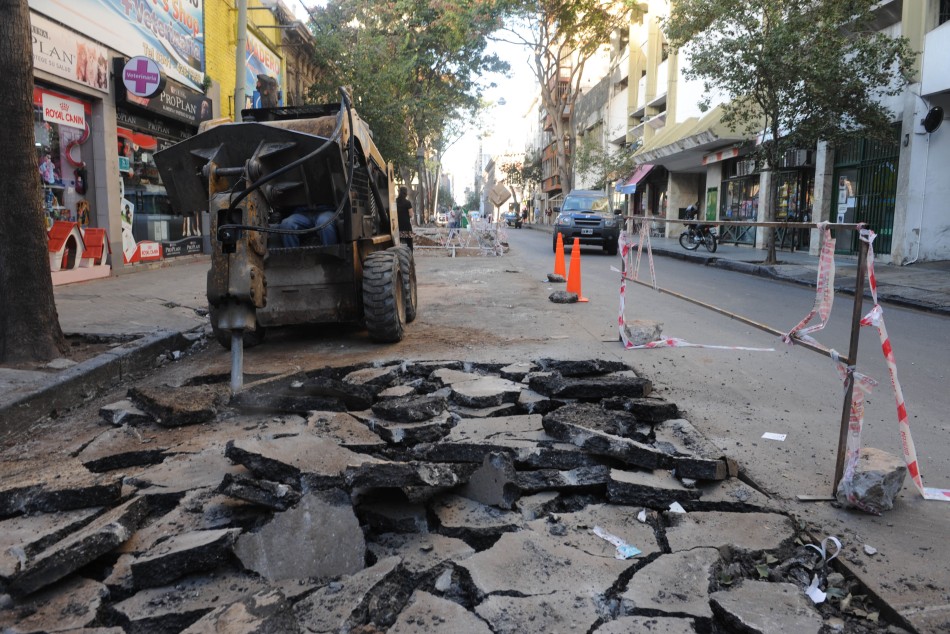29409 | Obras Plaza de la cooperación - Dir. Gral. de Comunicación Social (Silvio Moriconi)