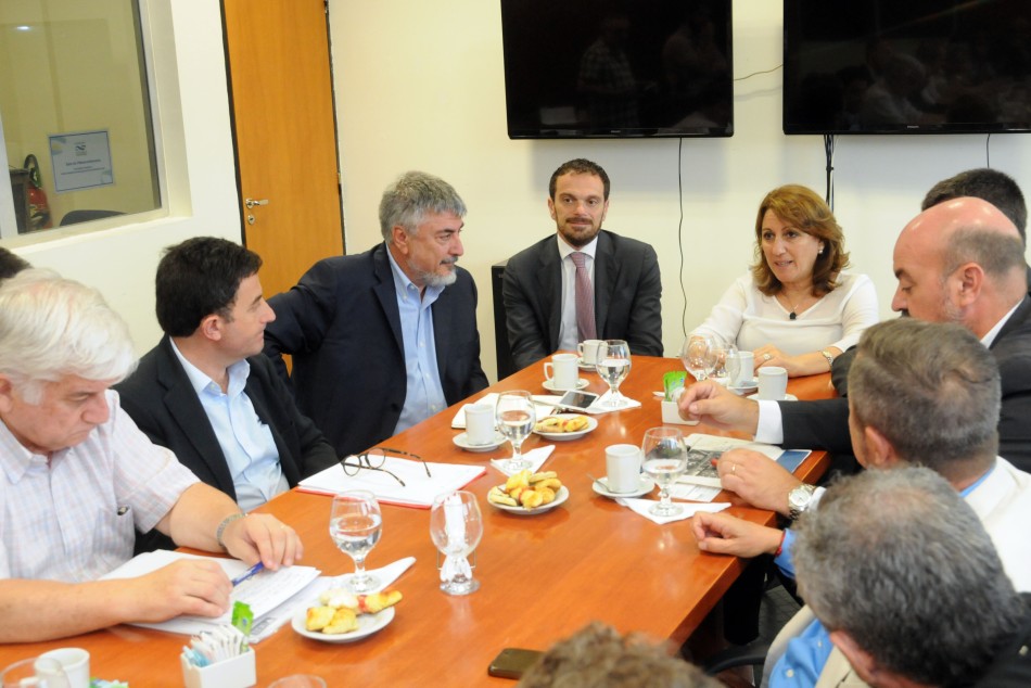 48655 | Reunión renovación Parque Italia - Dir. Gral. de Comunicación Social (Silvio Moriconi)