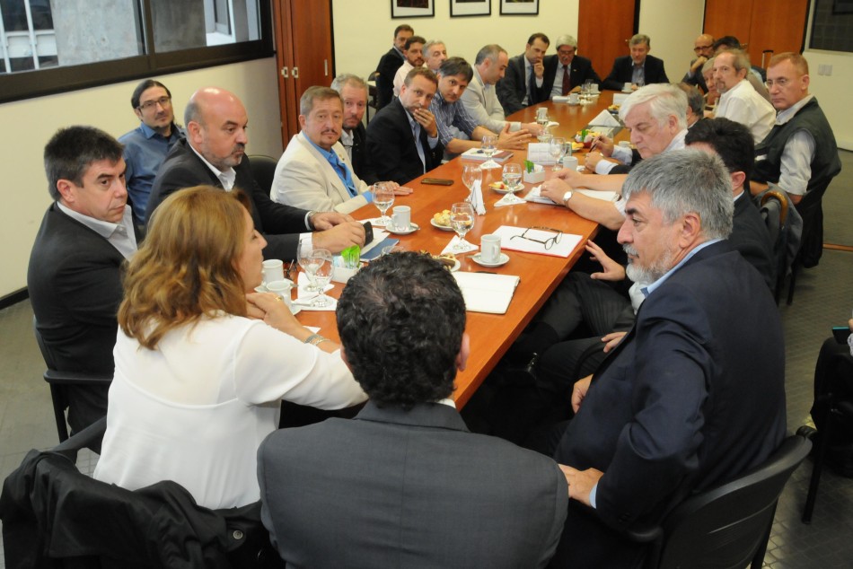 48658 | Reunión renovación Parque Italia - Dir. Gral. de Comunicación Social (Silvio Moriconi)