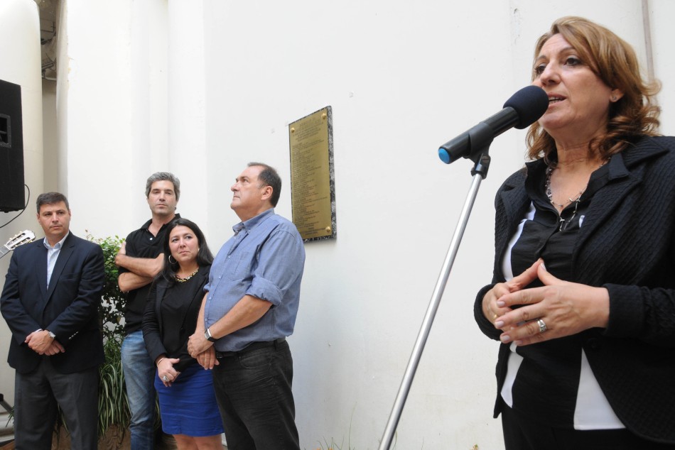 49006 | Homenaje a trabajadores municipales desaparecidos durante la dictadura  - Dir. Gral. de Comunicación Social (Silvio Moriconi)