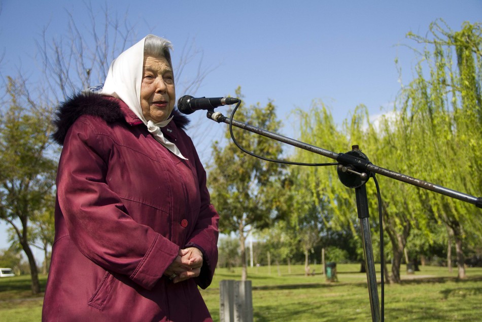 60380 | Homenaje Obispo Pagura: la voz de Chiche Masa, Madre de la Plaza 25 de Mayo - Dir. Gral. de Comunicación Social (Marcelo Beltrame)