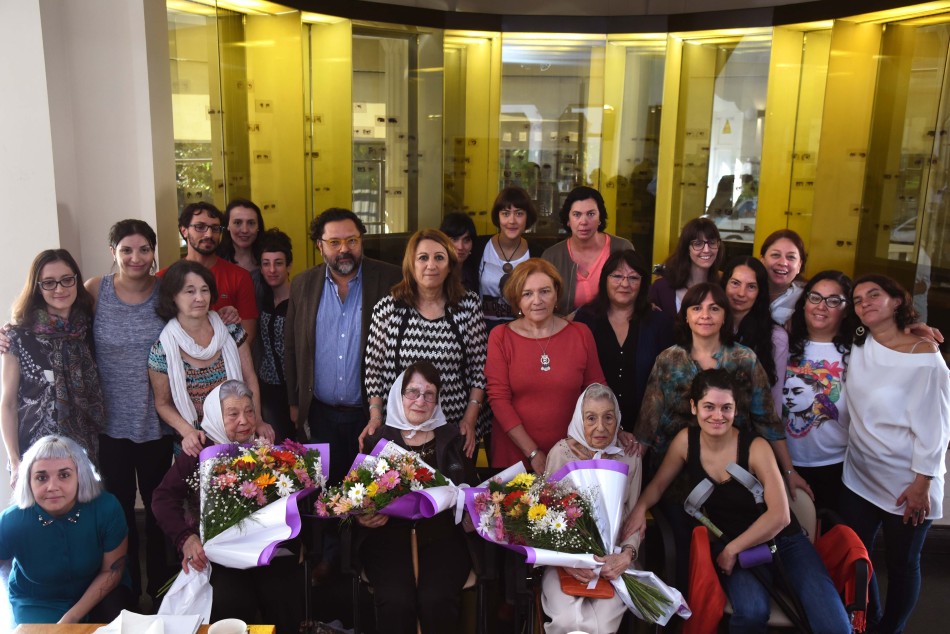 84243 | Homenaje Madres de Plaza de Mayo 40º Aniversario - Dir. Gral. de Comunicación Social (Silvio Moriconi)