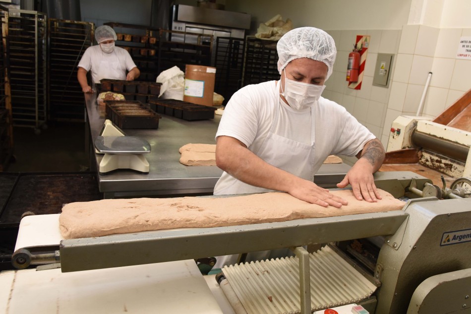 84900 | Visita empresa Alimentos Tahona - Dir. Gral. de Comunicación Social (Silvio Moriconi)