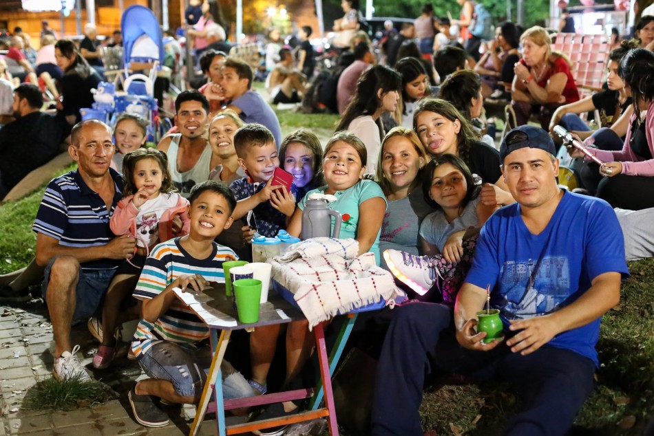 121039 | Barrio Martin le da la bienvenida al Picnic Nocturno - Secretaría de Ambiente y Espacio Público