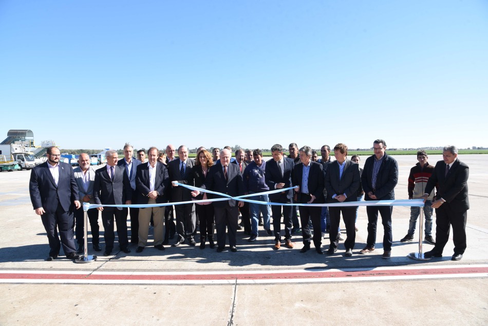 132464 | Inauguración nuevo estacionamiento de aeronaves en el Aeropuerto - Dir. Gral. de Comunicación Social (Silvio Moriconi)