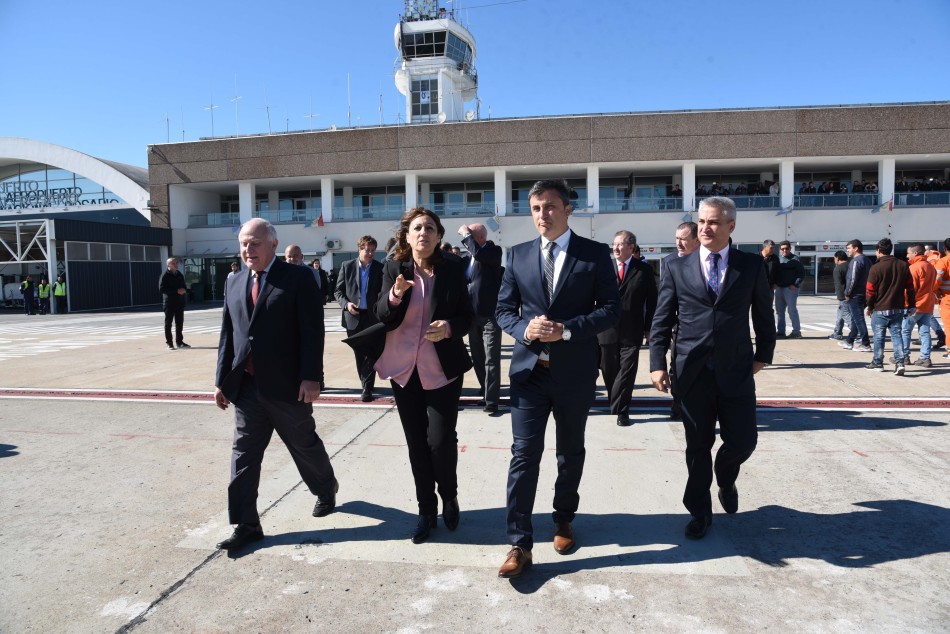 132466 | Inauguración nuevo estacionamiento de aeronaves en el Aeropuerto - Dir. Gral. de Comunicación Social (Silvio Moriconi)