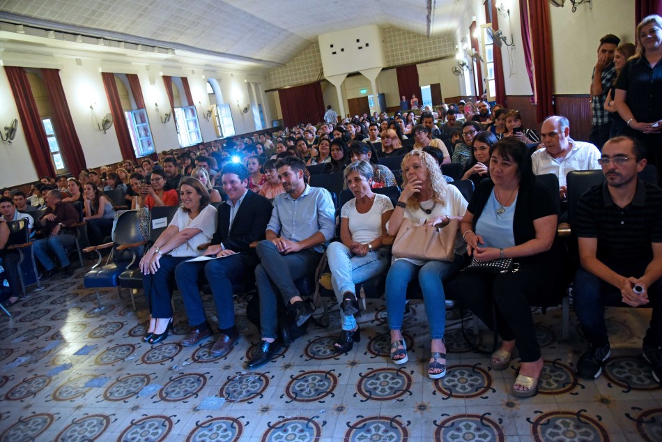 175989 | Entrega Certificados Capacitacion para el Trabajo - Subsecretaría de Comunicación Social (Marcelo Beltrame)