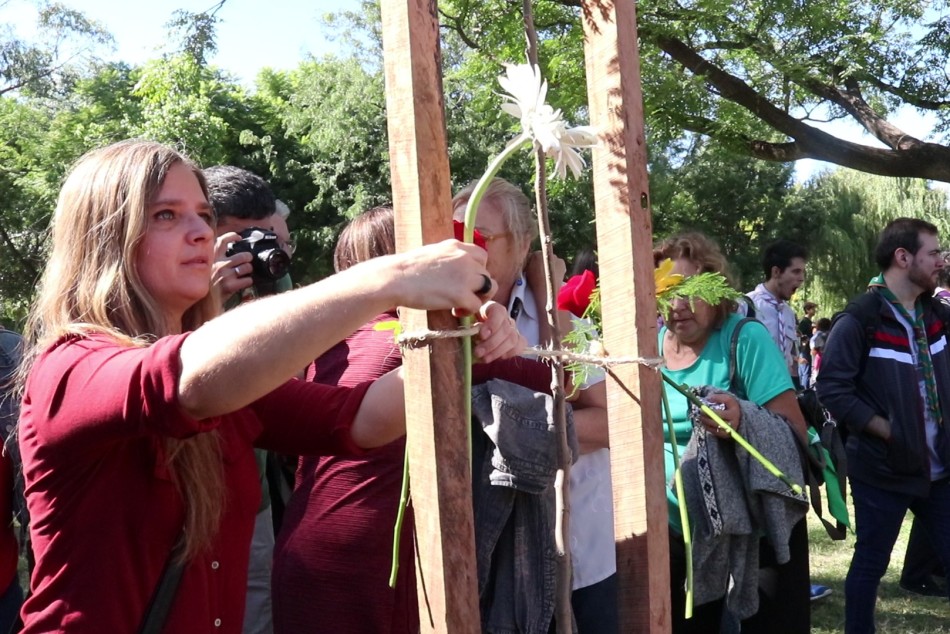 191843 | Plantación de árboles en el Bosque de la Memoria -