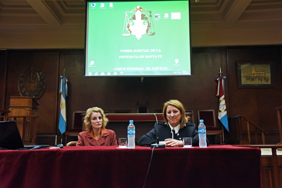 203779 | Capacitacion sobre perspectiva de genero con integrantes del poder Judicial - Subsecretaría de Comunicación Social (Marcelo Beltrame)