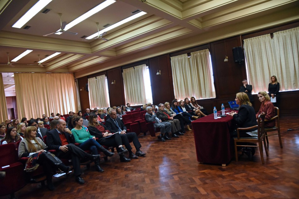 203782 | Capacitacion sobre perspectiva de genero con integrantes del poder Judicial - Subsecretaría de Comunicación Social (Marcelo Beltrame)