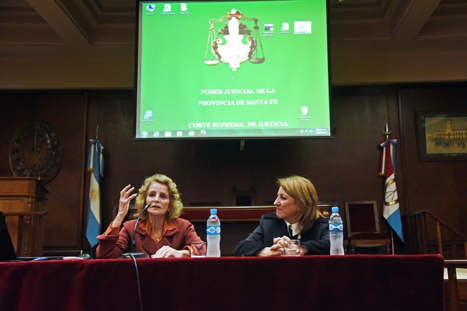 203783 | Capacitacion sobre perspectiva de genero con integrantes del poder Judicial - Subsecretaría de Comunicación Social (Marcelo Beltrame)