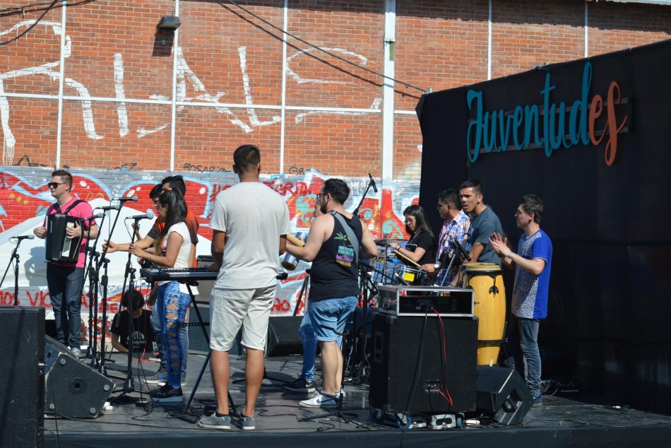 238771 | Se vienen los talleres de Verano en el Galpón de las Juventudes - Secretaría de Desarrollo Humano y Hábitat