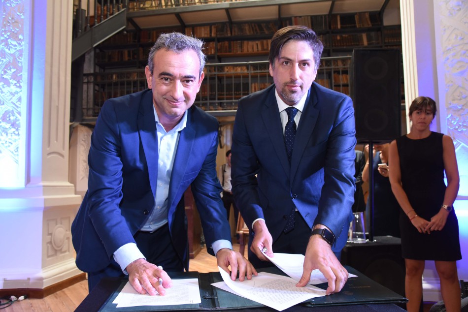 243244 | Firma de convenio Plan Nacional de Lectura - Subsecretaría de Comunicación Social (Silvio Moriconi)