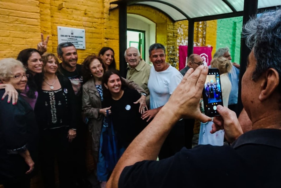 252233 | La Casa LGBTI fue nombrada Juan Carlos Espina en homenaje a un histórico militante - Municipalidad de Rosario