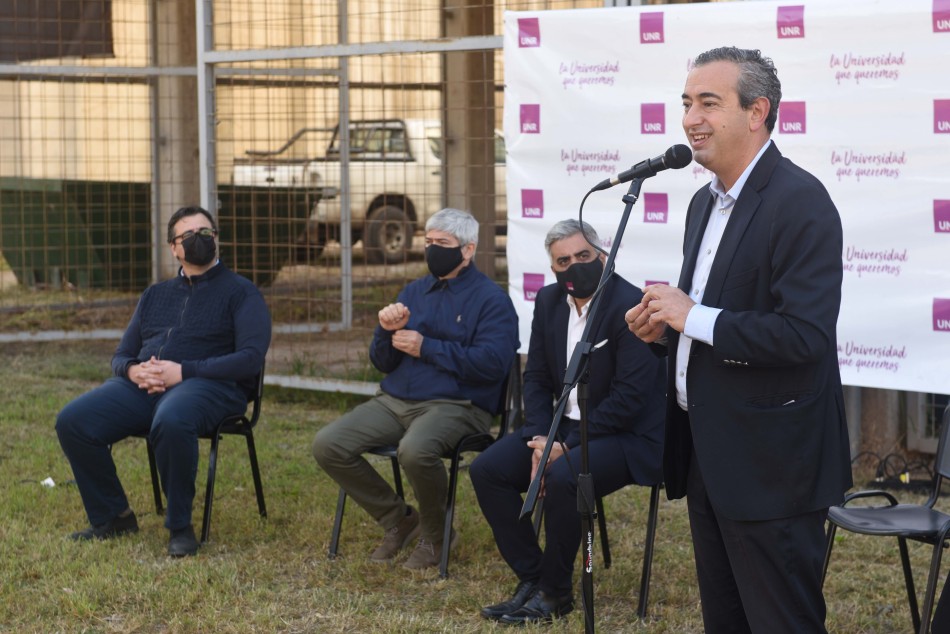 321552 | Presentación de los nuevos cursos de la Escuela de Oficios de la UNR - Subsecretaría de Comunicación Social (Silvio Moriconi)