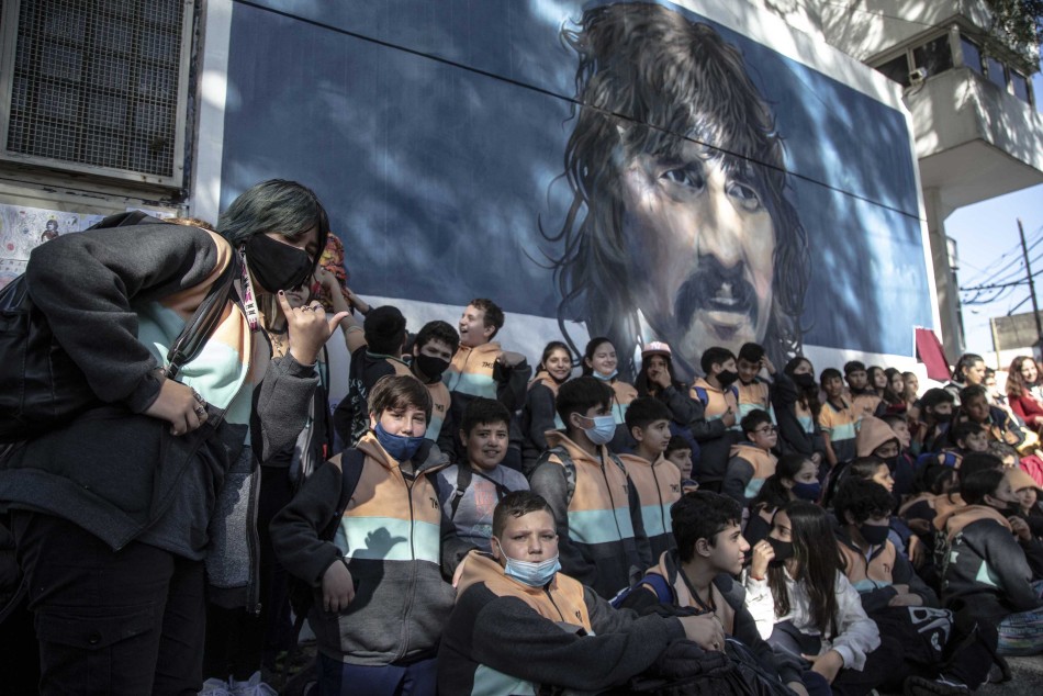 359668 | Fotos Inauguración mural homenaje a Trinche Carlovich en Provincias Unidas y Mendoza - Sec. de Cultura y Educación (Guillermo Turin Bootello)
