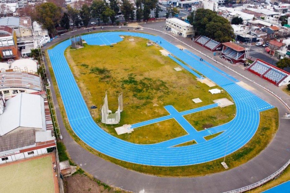 373620 | El Estadio Municipal tiene nueva pista de atletismo  - Secretaría de Deporte y Turismo - Guillermo Buelga