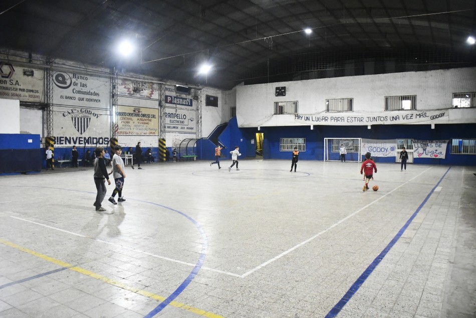 373703 | Godoy, el club de amigos y vecinos que se reinventó en Bella Vista - Secretaría de Deporte y Turismo - Guillermo Buelga