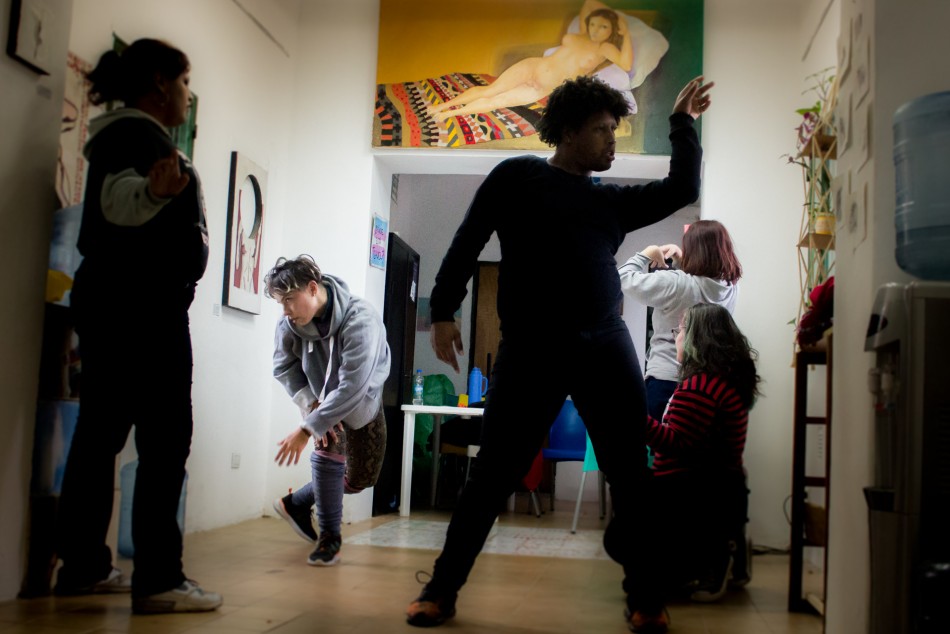 379789 | El taller drag experimental, coordinado por Lackiie Ray - Paula Sarkissian