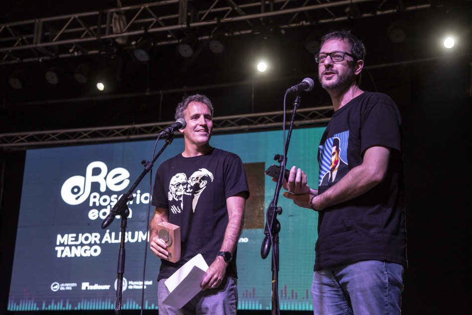 392301 | Entrega premios Rosario Edita en Galpón de la Música - Sec. de Cultura y Educación (Guillermo Turin Bootello)