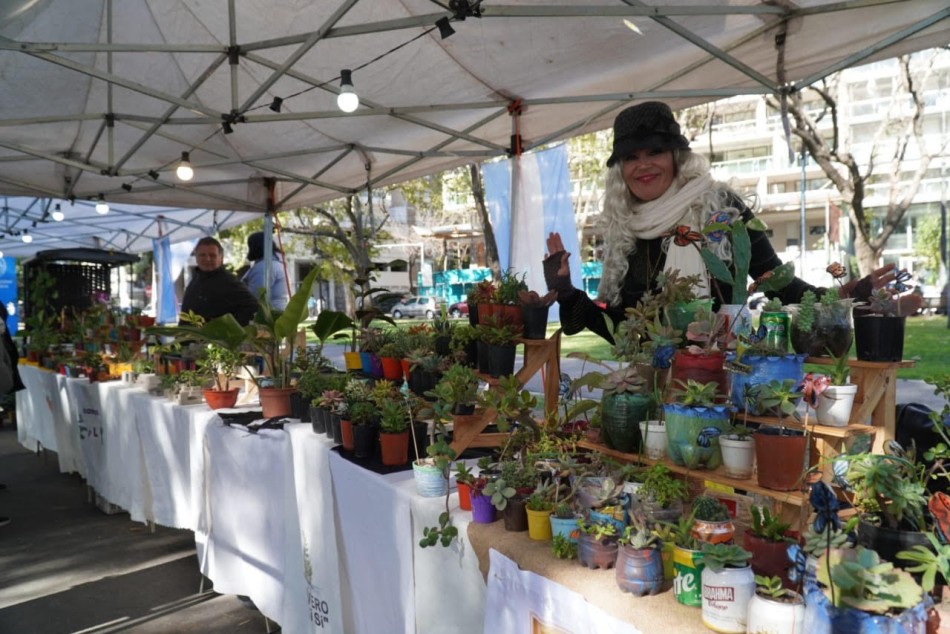 439978 | Este fin de semana largo vuelven el Biomercado y la feria Rosarigasina - Municipalidad de Rosario