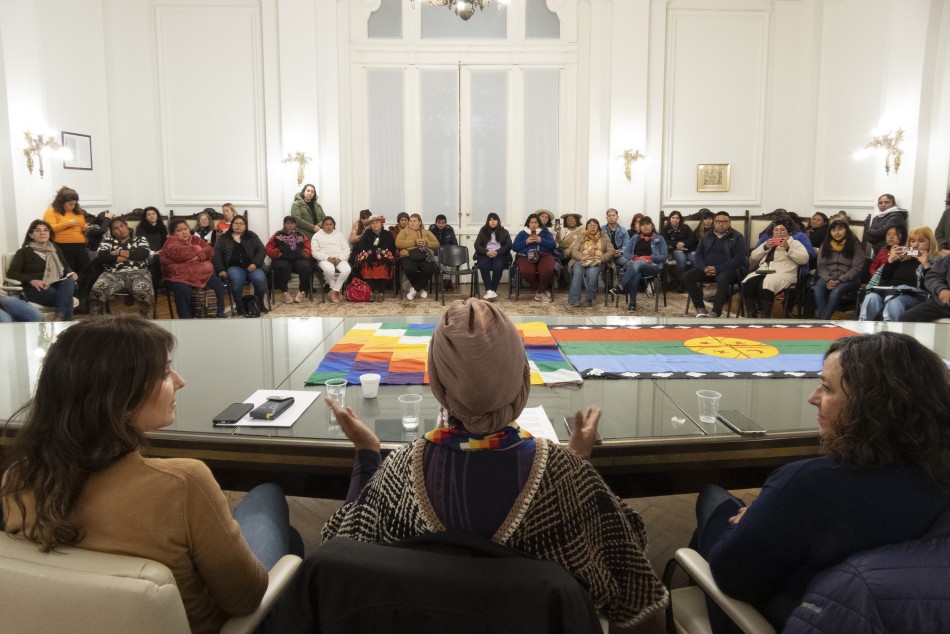 445989 |  - Claudia Cagnone