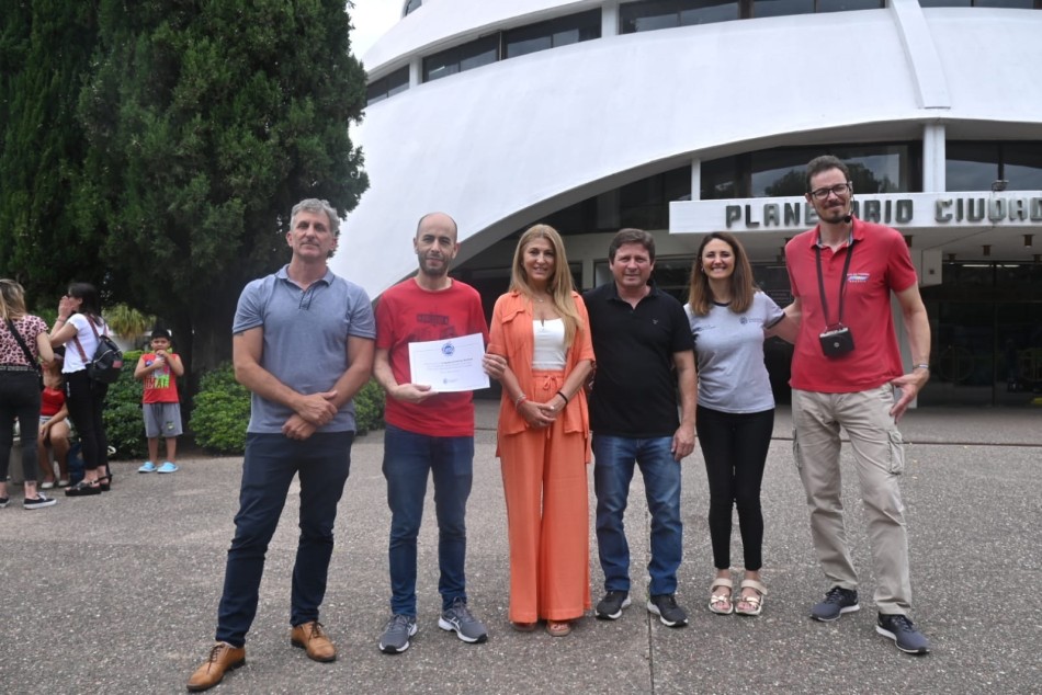460753 | Autoridades de la Dirección General de Vecinales y del Complejo Astronómico Municipal recibieron s - Guillermo Buelga