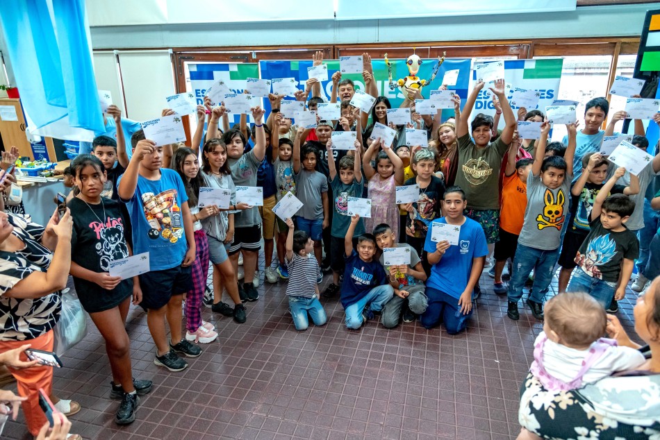 475323 | Cierre de talleres de robótica de verano - Subsecretaría de Comunicación Social (Marcelo Beltrame)