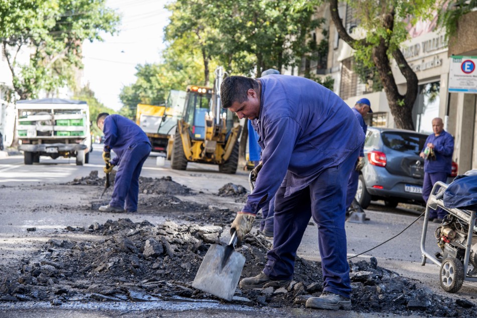 485439 | El Municipio avanza con trabajos de repavimentación en distintos sectores de la ciudad - Subsecretaría de Comunicación Social (Silvio Moriconi)