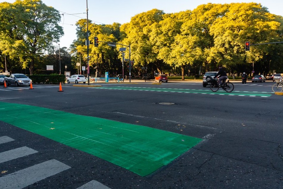 492859 | Sendero de bicicletas en avenida Pellegrini - Secretaría de Ambiente y Espacio Público (Juan Pablo Allegue)