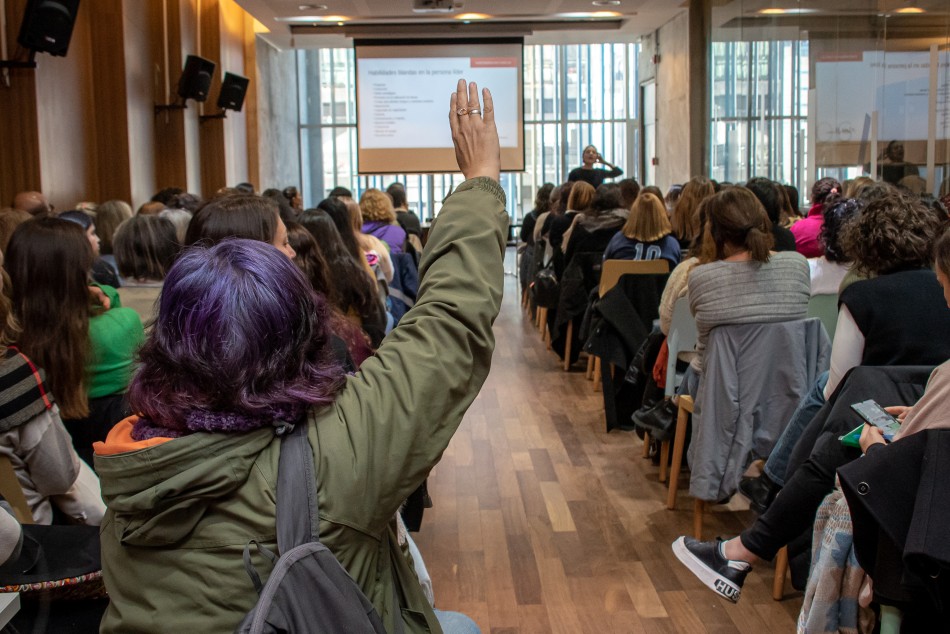 512925 | El conversatorio abordará temas como estereotipos de belleza, salud metal y bienestar personal. - Secretaría de Igualdad, Género y Derechos Humanos