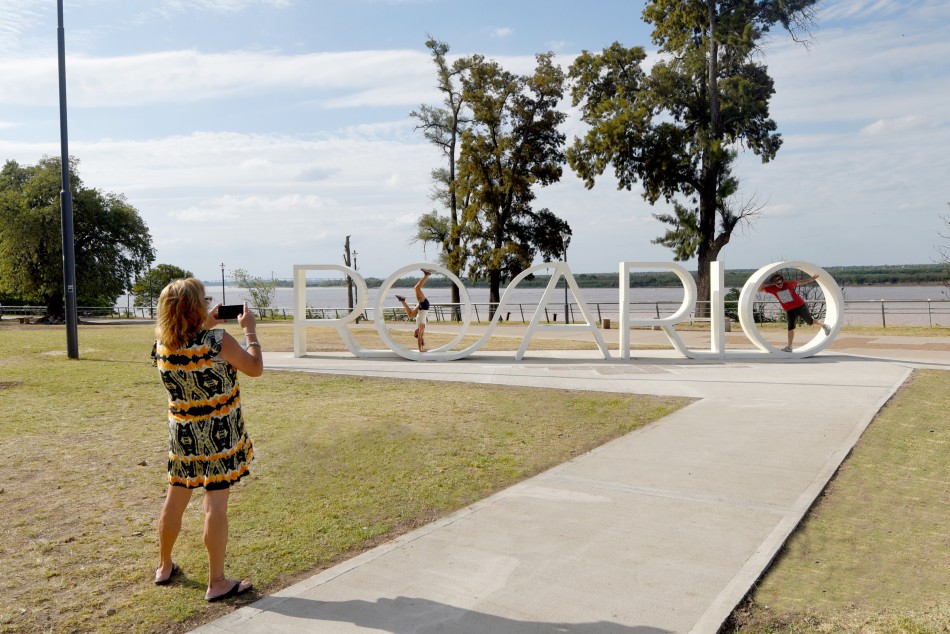 523669 | Gran cantidad de turistas visitó la ciudad este fin de semana largo - Ente Turístico Rosario