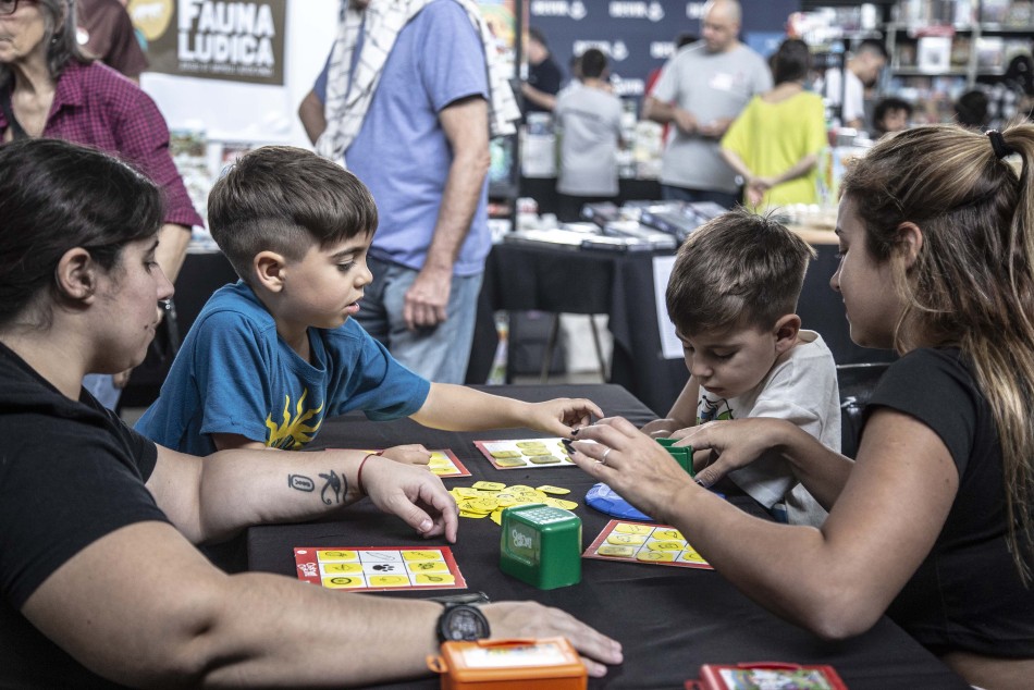 524448 | Cultura en Juego en el Galpón 11 - Sec. de Cultura y Educación (Guillermo Turin Bootello)