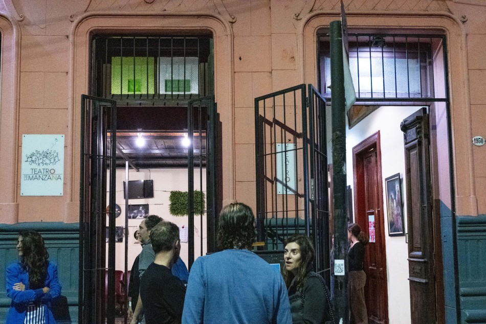 525575 | Noche de los Teatros Independientes ( Teatro La Manzana - Caras y Caretas - La Sonrisa de Beck - Silvina La Calamita
