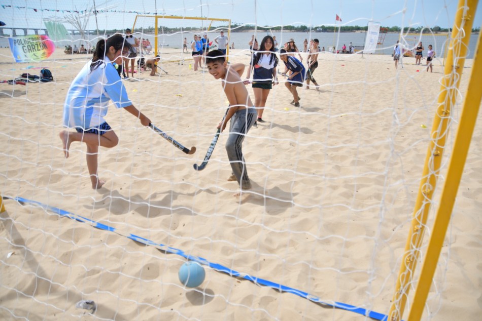 526505 | Multideportes Playa de jóvenes en el Balneario La Florida - Secretaría de Deporte y Turismo (Mariela Aronna)