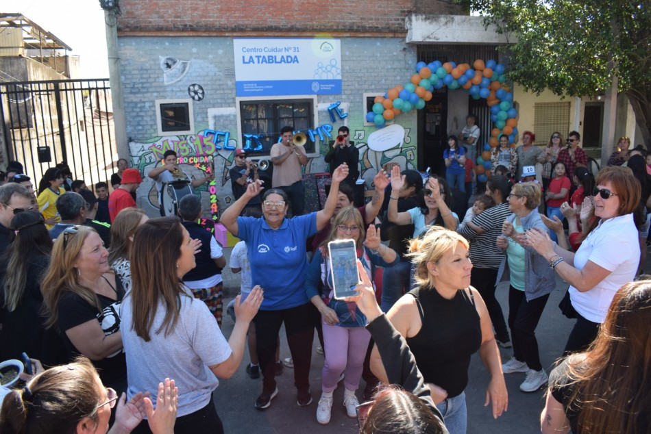 527410 | El Centro Cuidar La Tablada cumplió quince años - Esteban Pierce