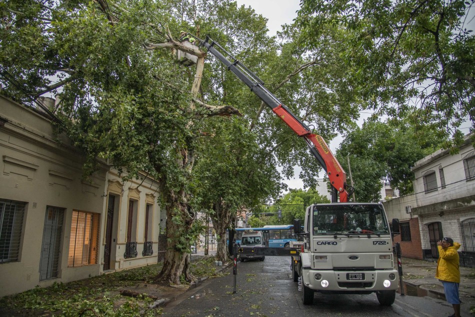 553148 | Conferencia y Operativo por tormenta - Subsecretaría de Comunicación Social (Silvio Moriconi)