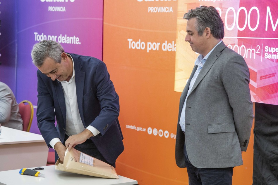 559883 | Apertura de sobres Estación Policial Centro - Subsecretaría de Comunicación Social (Silvio Moriconi)