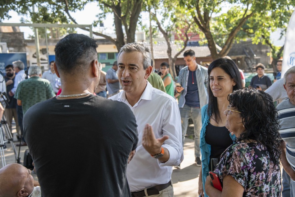 560125 | Anuncio Obras pavimento y contenedores en Tiro Suizo - Subsecretaría de Comunicación Social (Silvio Moriconi)