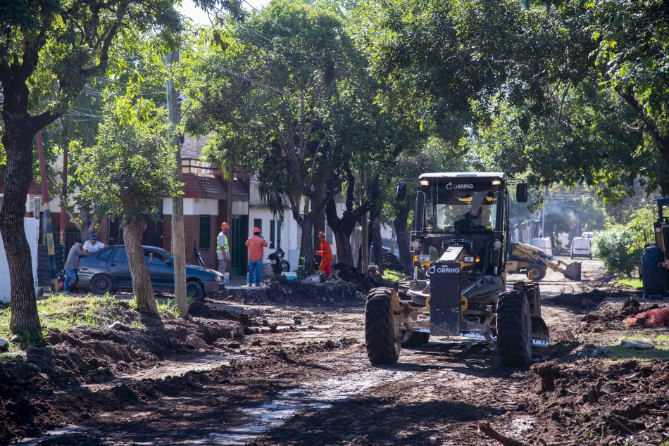560128 | Anuncio Obras pavimento y contenedores en Tiro Suizo - Subsecretaría de Comunicación Social (Silvio Moriconi)