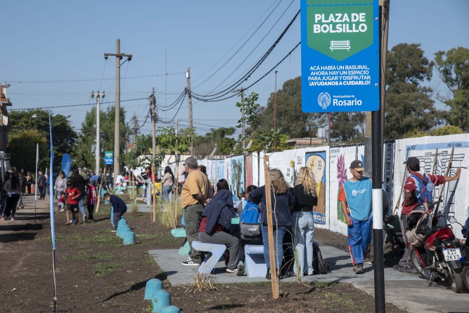 567489 | Inauguración Plaza de Bolsillo Río de Janeiro y 27 de Febrero - Subsecretaría de Comunicación Social (Silvio Moriconi)