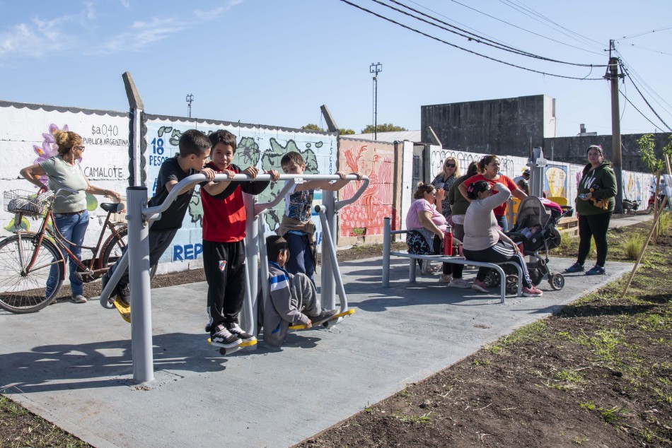 567490 | Inauguración Plaza de Bolsillo Río de Janeiro y 27 de Febrero - Subsecretaría de Comunicación Social (Silvio Moriconi)