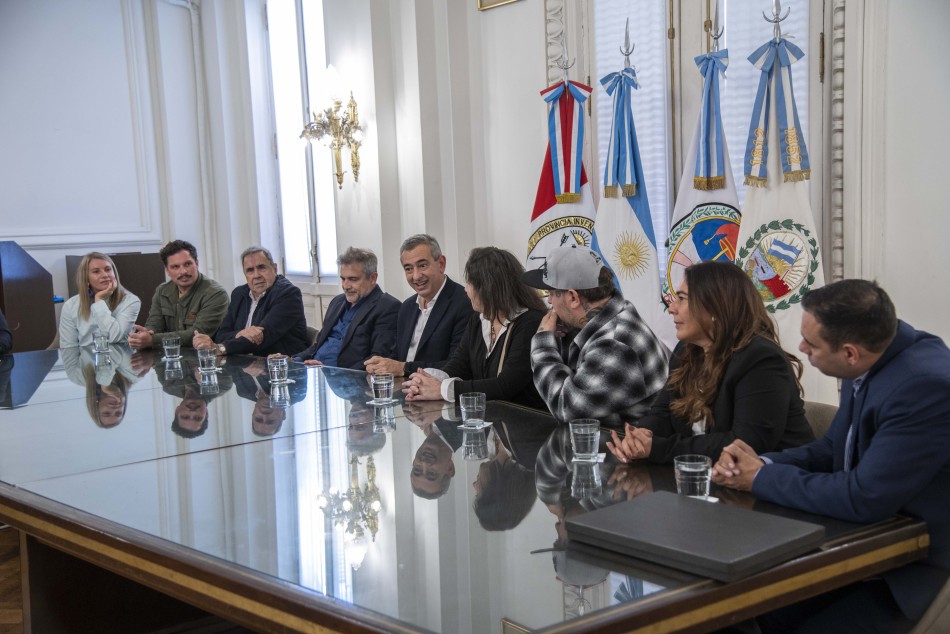 571541 | Firma Convenio Bodegones - Subsecretaría de Comunicación Social (Silvio Moriconi)