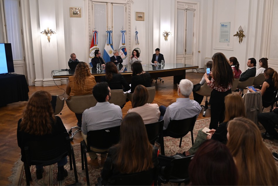 576325 | Conversatorio capítulo Ambiental nueva constitución - Subsecretaría de Comunicación Social (Daniel Cuart)