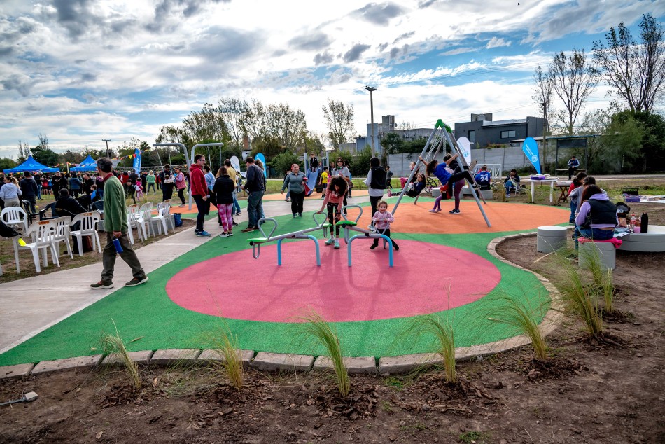 578711 | Plaza Parque Habitacional Ibarlucea  - Subsecretaría de Comunicación Social (Marcelo Beltrame)