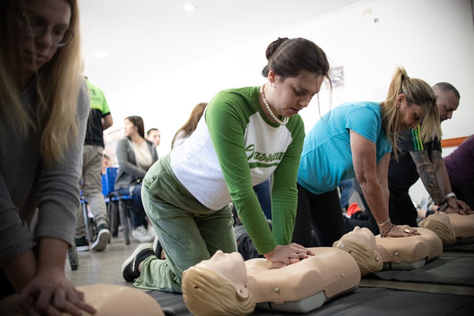 584230 | Curso RCP dictado por la Dirección de Gestión de Riesgos y Protección Civil - Subsecretaría de Comunicación Social (Jonatan Bustos)